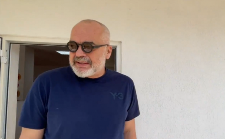 Stilistja e njohur shqiptare merr çmimin prestigjioz në Britaninë e Madhe, Rama i bën urimin special: Urime nga zemra! rama 3