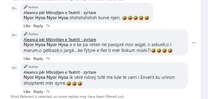 Aleanca për Mbrojtjen e Teatrit replika ofenduese ndaj qytetarëve në facebook: Zhulsa, idiota komunistë që vini era dhi 11 shsh