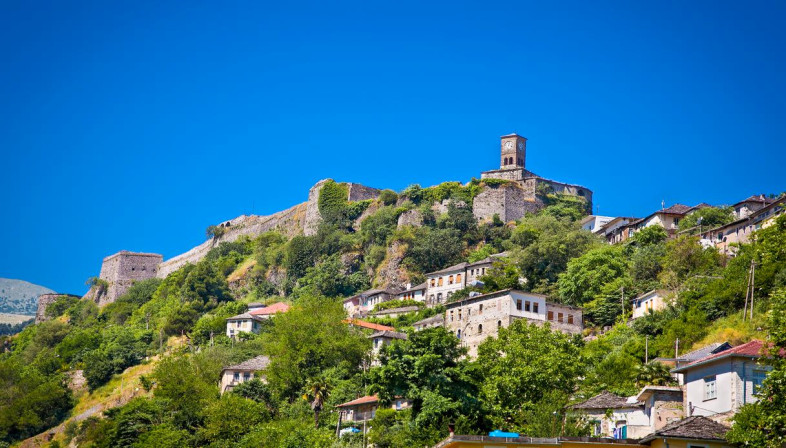 Media italiane jehonë turizmit shqiptar, artikull mbi vendet që turistët duhet të vizitojnë patjetër në Shqipëri: Ka fe bashkëjetesën 8 2 11