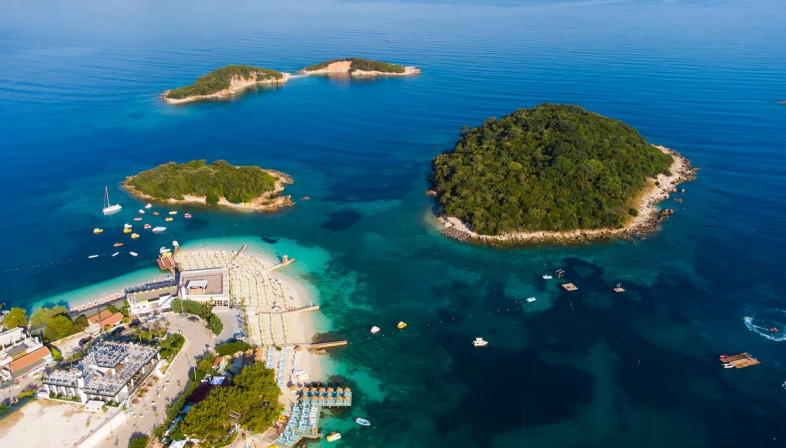 Media italiane jehonë turizmit shqiptar, artikull mbi vendet që turistët duhet të vizitojnë patjetër në Shqipëri: Ka fe bashkëjetesën 4 6 4
