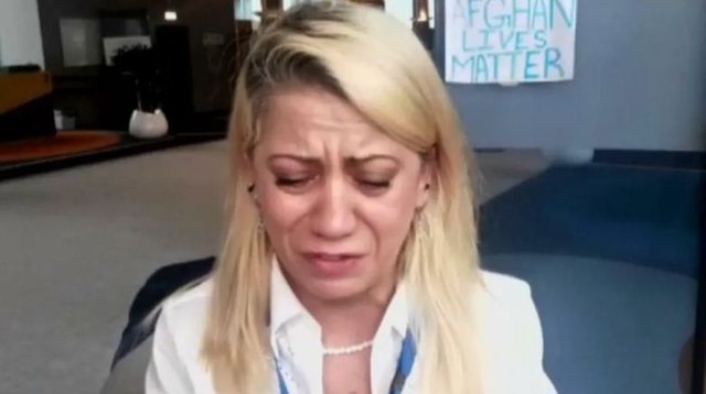 “Talebanët po kërkojnë vëllain tim”, gazetarja e njohur afgane shpërthen në lot: Situata është kritike! 640 0 6121208554a1e