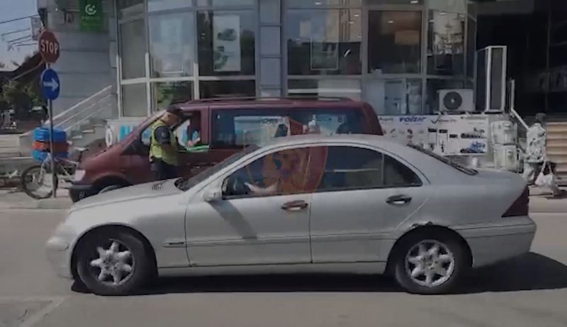 “Komisariati Dixhital” ‘djeg’ drejtuesit e mjeteve, qytetarët kanë mundësinë të jenë ‘syri i policisë’ 800 0 610e9b9fce53b