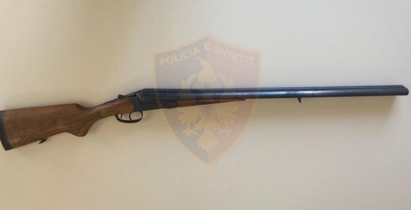 Zbardhet plagosja e të moshuarit në Shkodër, 31-vjeçari e përplasi me makinë dhe më pas e qëlloi me çifte, policia arreston autorin (Emri) 800 0 612a521e30314