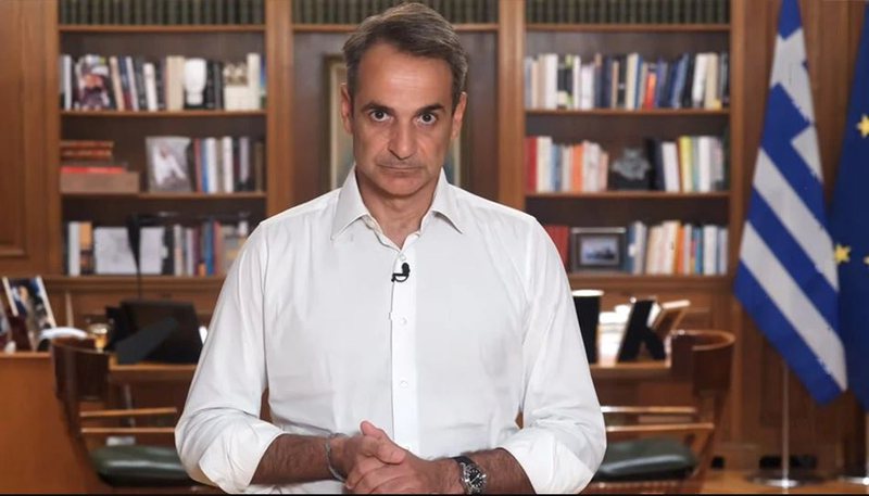 Kryeministri Mitsotakis akordon 500 milionë euro ndihmë për të prekurit nga zjarret në Greqi: U kërkoj falje qytetarëve për… Kyriakos Mitsotakis