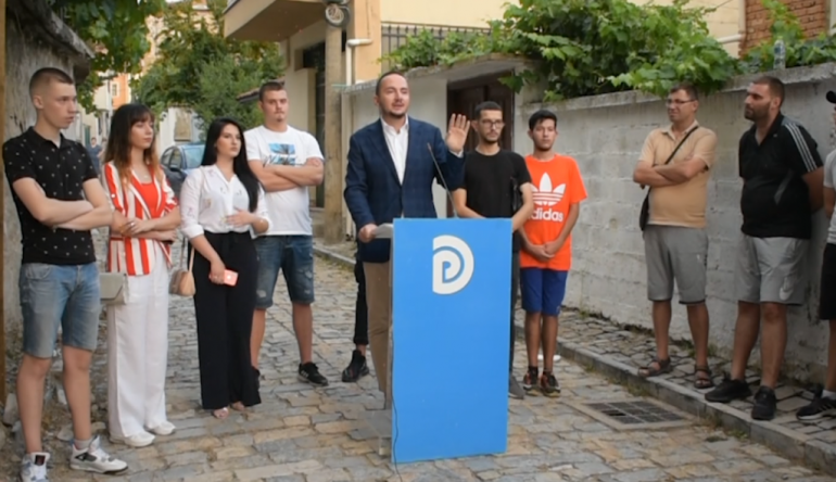 Salianji me strukturat e PD në Korçë: Opozita është sakrificë, betejën e kemi me PS Salianji 770x444 1