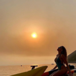 Ledina Çela s’ka të ndalur, publikon sërish foto me bikini 4 Screenshot 20 1