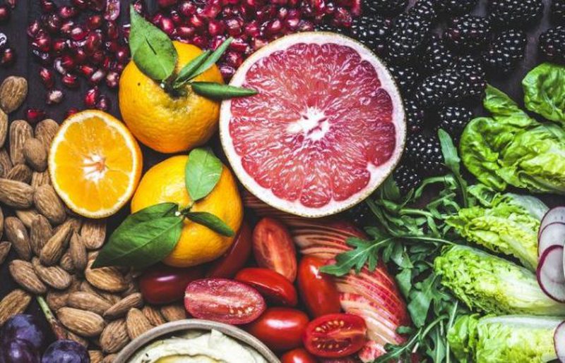 Dieta kundër diabetit, disa nga ushqimet që ulin nivelin e sheqerit në gjak USHQIME FRUTA
