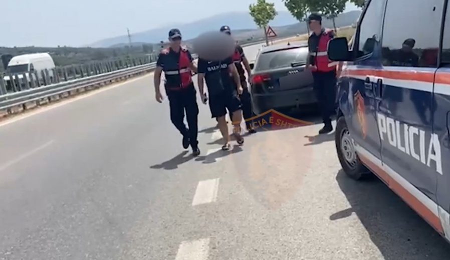 I riu me Audi “fluturon” në autostradë me patentë false (VIDEO) audi