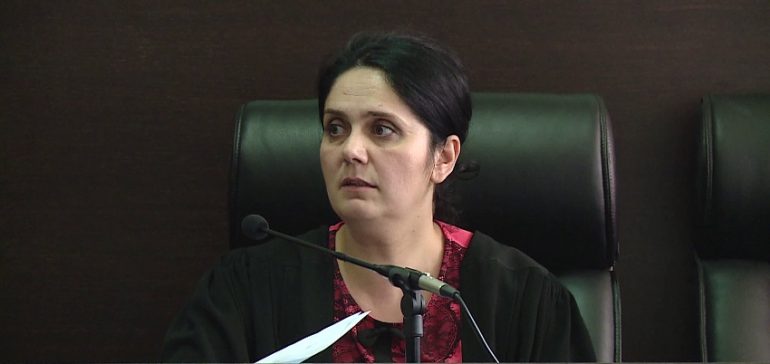 SPAK përfundon hetimet për gjyqtaren Enkeleida Hoxha, e akuzuar për korrupsion enkeleda hoxha 770x364 1