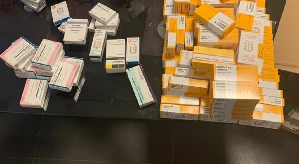 Sekuestrohen ilaçe kontrabandë në Durrës ilace kontrabande