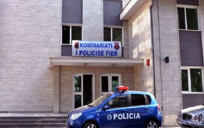 Fier/ Merret peng 25-vjeçari, arrestohen autorët (Detajet) policia fier 2