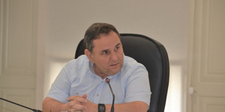 Fati i Berishës në duart e Ilir Rusmalit? Ja rruga që mund të ndiqet në KQZ për mandatin e ish-liderit të PD rusmali