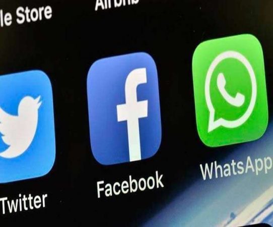Refuzuan transferimin e të dhënave personale, Rusia gjobit Twitter, Facebook dhe WhatsApp twitt 542x450 1