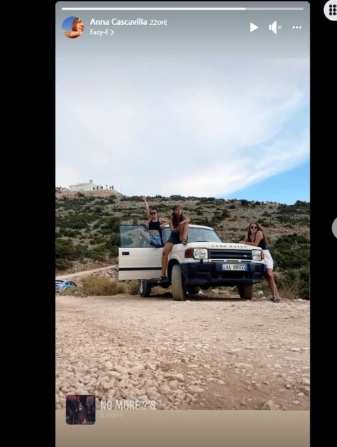Ja çfarë publikuan 22-vjeçarja dhe dy të rejat italiane disa orë para aksidentit tragjik në Qafë Muzinë 1 vajzat e1630003872784
