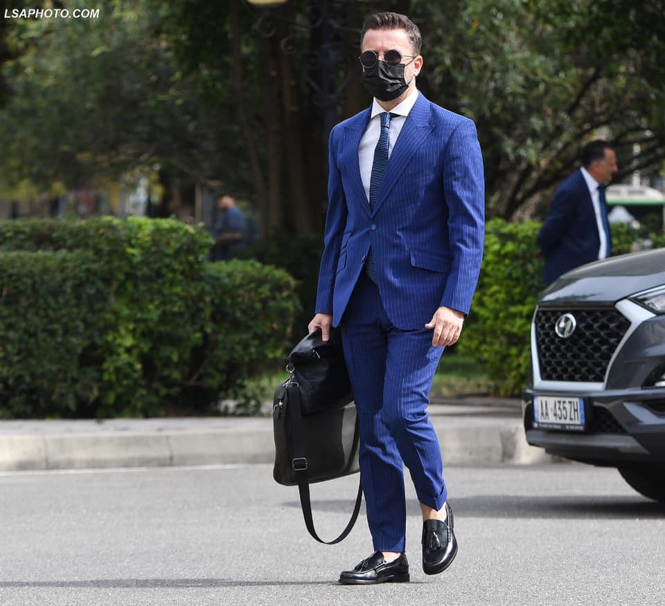 Rikthehen sfilatat e modës “Kuvendi Fashion Week”, deputetët vijnë me koleksionet e reja vjeshtë-dimër 1 1 42