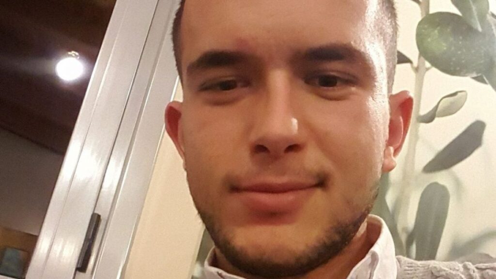 Pas dhunës dhe ofendimeve raciste brenda restorantit, shqiptari merr ‘hak’ ndaj pronarit në Britaninë e Madhe 26756752 1716399321745108 3281168494904503357 oJPEG 1068x601 1