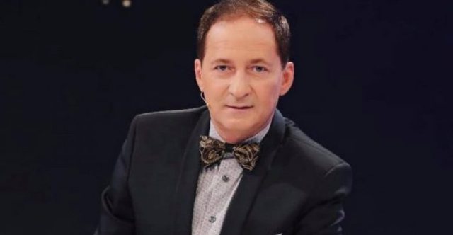 Arjan Konomi i surprizon të gjithë me look-un e tij të ri (Foto) 640 0 613876d44074c