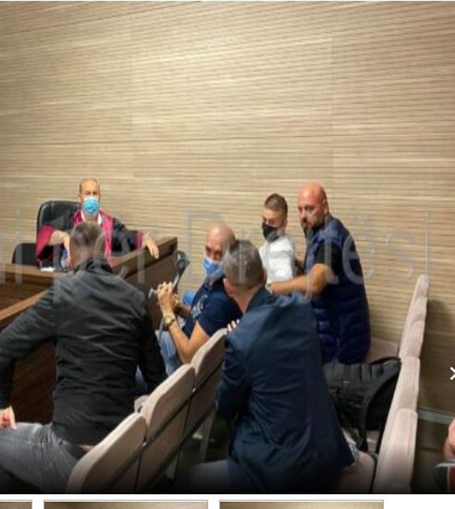 Këngëtari i njohur shqiptar del para Gjykatës, zbardhen akuzat e ngritura ndaj tij 640 0 6138bdc0351be