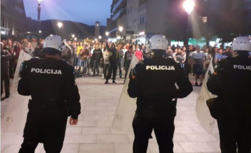 Tensionohet situata në Mal të Zi/ Analistët flasin për zhvillimet e fundit: Çdo gjë mund të ishte shmangur nëse ceremonia… 800 0 607a6faf4306b61f752ef038c08616af