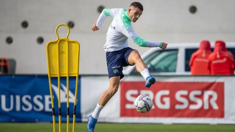 Doli pozitiv me Covid-19, Granit Xhaka ka refuzuar vaksinën 800 0 6131f9f3e45d0