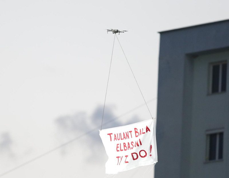 “Elbasani të do ty”, reagon Taulant Balla pas surprizës me dron 800 0 61351195a1213