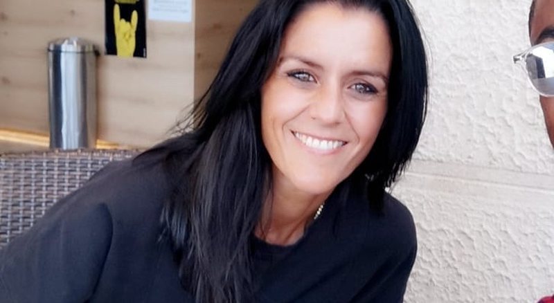 “Nuk vaksinohem!”/ Mësuesja jep dorëheqjen dhe ka një mesazh për të gjithë: Kushtetuta më jep lirinë e zgjedhjes! 800 0 61375ccb866d7