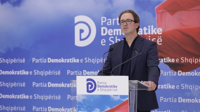 Dekorata ushtrisë dhe Emergjencave Civile për menaxhimin e zjarreve, reagon PD: Propagandë e neveritshme që shet dështimin si sukses Alizoti 770x433 1