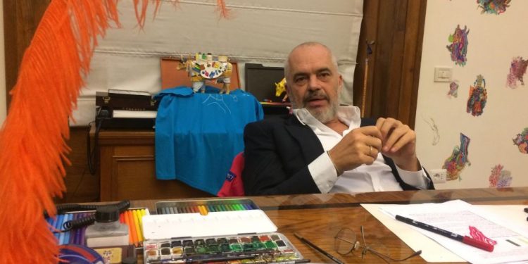 Rama për ‘Handelsblad’: Unë s’jam politikan, por artist në politikë Edi Rama Irish 750x375 1