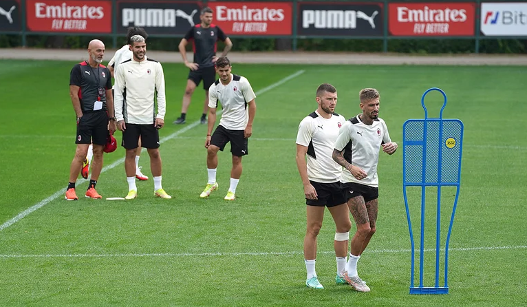Milani merr lajmin e madh përpara ndeshjeve ndaj Lazios dhe Liverpool! Milan
