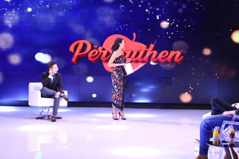 Dita e dytë e emisionit, njihuni me konkurrentët e rinj djem të “Për’puthen” Perputhen 01