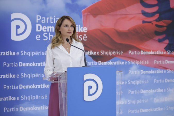 “Shqipëri që shkretohet”, Tabaku nxjerr shifrat: Kemi numrin më të lartë të azilkërkuesve në Europë Tabaku 675x450 1