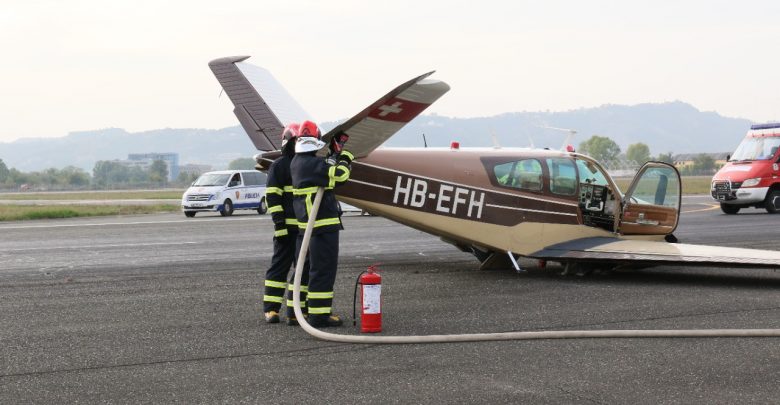 Incident në Rinas, avioni ulet në pistë pa hapur rrotat. Dëmtohet pista e aeroportit ad8ba3b2 26f9 4cd6 991d 9505c5459e07 780x405 1