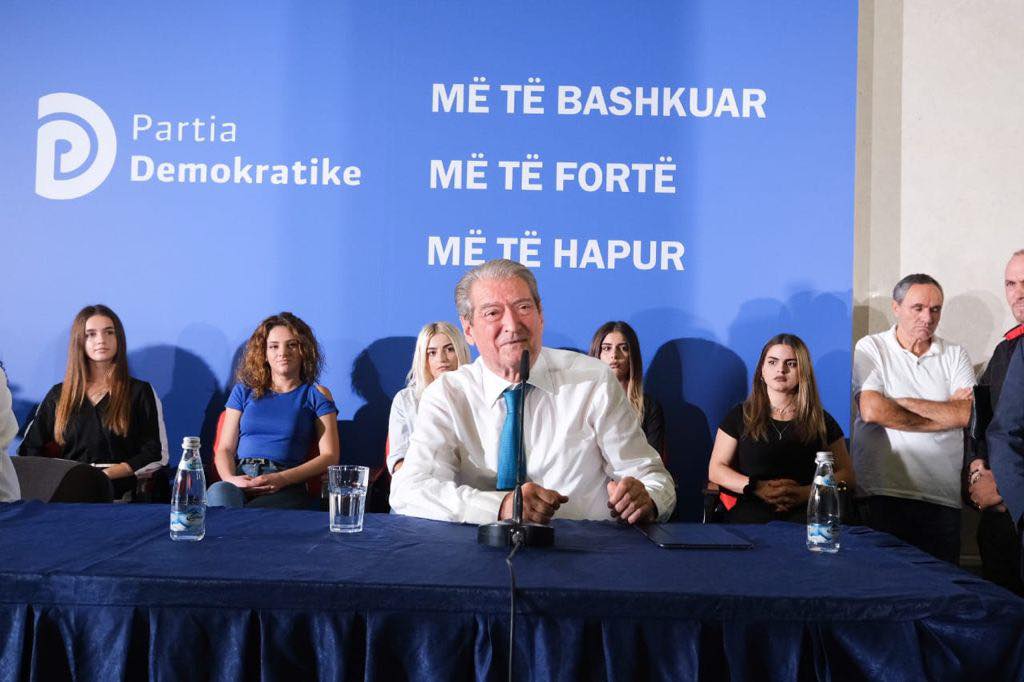 Berisha i përgjigjet “flakë për flakë” Bashës: Kuvendi i PD do të mblidhet, askush nuk mund ta pengojë! berisha 1