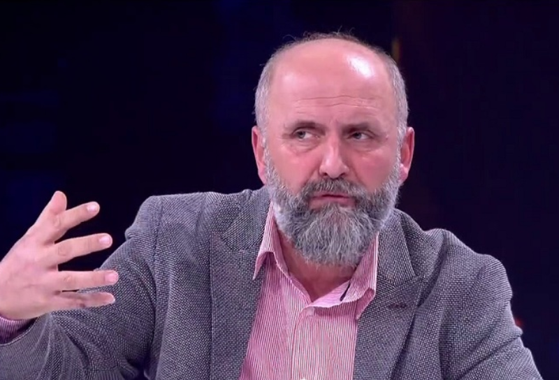 Edmond Arizaj / Fred Çako duhet frenuar cako