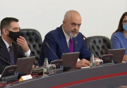 Vendimi i plotë/ Pagë, bursë dhe shtëpi falas për familjet e të rënëve në krye të detyrës edi rama 6