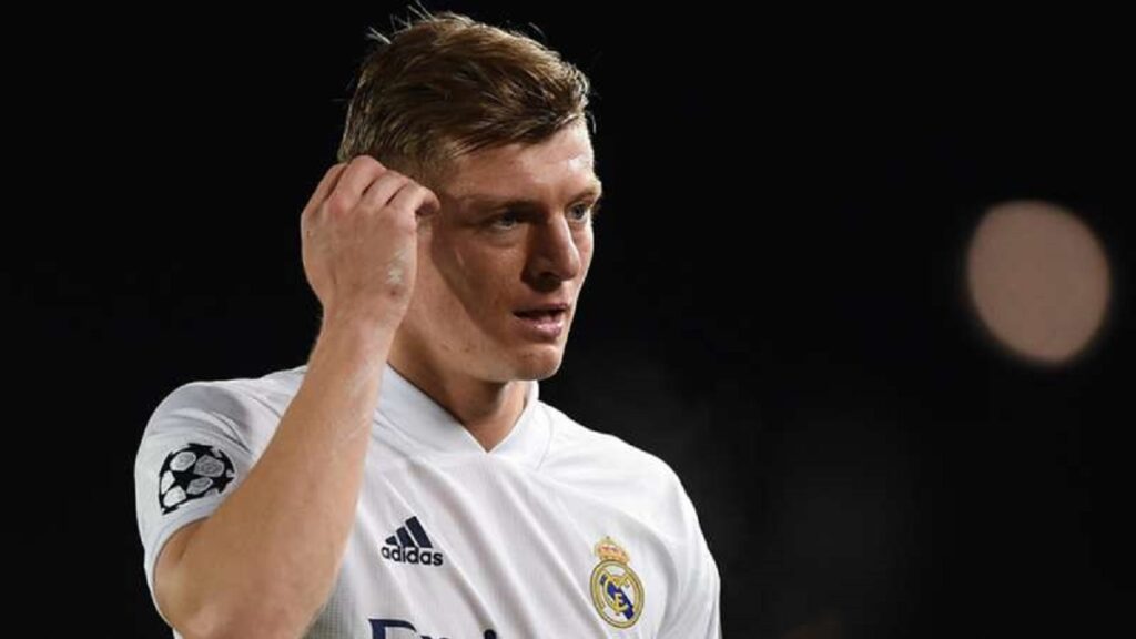 Kroos lë pas dëmtimin: Do të flas me Ancelottin, duhet të kap ritmin krooos