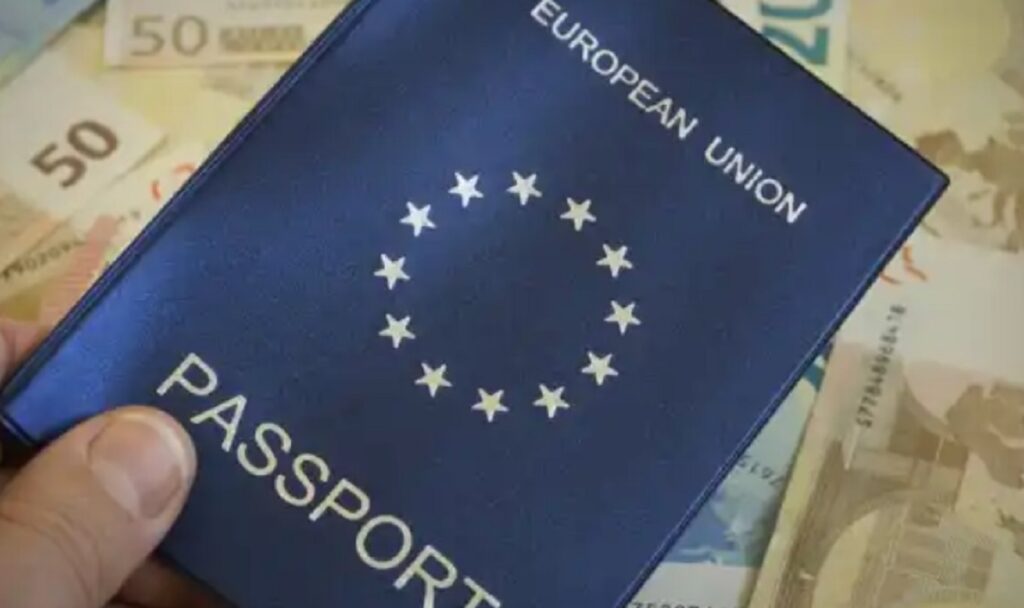 Shqiptarët të dytët, pas marokenëve, për marrjen e nënshtetësisë në BE pasaporta be
