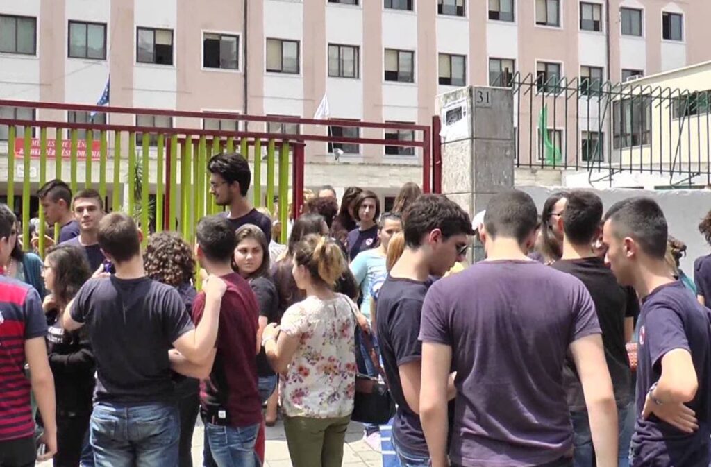 Plotësimi i formularit A1/A1Z, Kushi: Këto janë datat kur mund të nisini aplikimet school