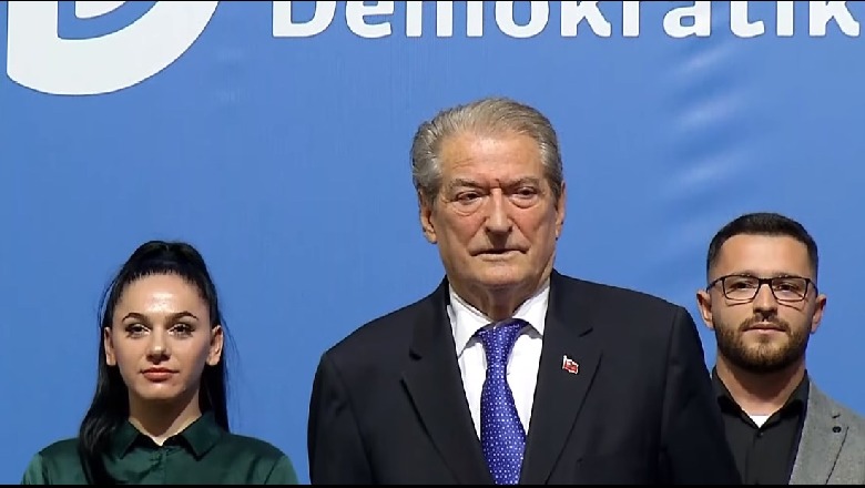 “U largua Tahiri nga ministria e Brendshme dhe Rama solli Bashën”/ Berisha e ngatërron me Xhafajn, harron dhe emrin e Çuçit 1635520994 berisha