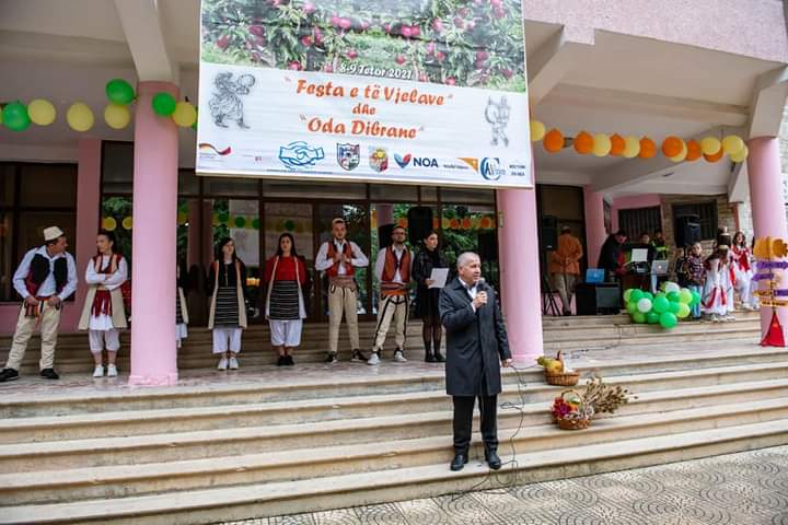 Dibër/ "Festa e të vjelave" dhe "Oda dibrane", dy "gëzime" në një ditë 2 2 16