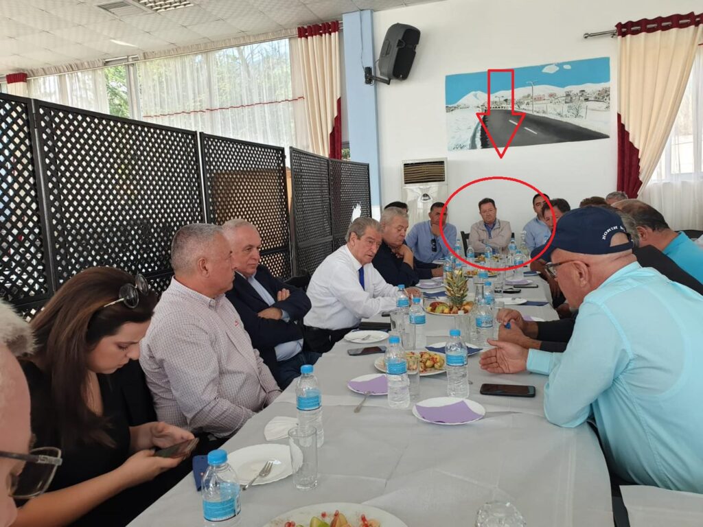 Këshilltari i Presidentit Meta fushatë për Berishën kundër Bashës në Gjirokastër 1 244669467 416018659879242 8835634044434018542 n