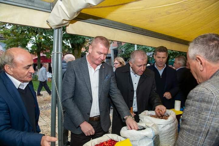 Dibër/ "Festa e të vjelave" dhe "Oda dibrane", dy "gëzime" në një ditë 3 3 6