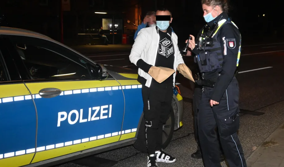 Festa pas bordellos kthehet në tragjedi, një shqiptar në gjendje të rëndë 3 6