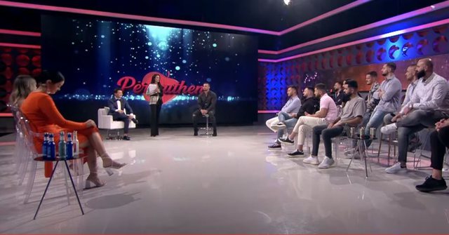 U tha se e eliminuan vajzat, ish-konkurrenti i “Për’puthen” publikon bisedën që zbulon të vërtetën dhe nxjerr blof produksionin e Top Channel 640 0 f0dc02fc4804ba3a7d12aaf6f6d8d749