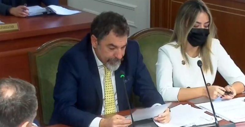 “Është vrarë një biznesmen”, deputetët e PD-së pyetje Çuçit, ministri iu kthehet vetëm me dy fjalë 800 0 617947db6d848
