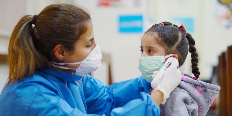 Grip, ftohje apo koronavirus? BBC tregon si t’i dalloni ato BESFORTI Mbi 500 mije femije te prekur me COVID 19 ne SHBA 750x375 1