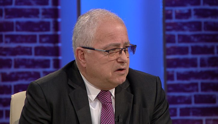 Spaho nuk i ndal sulmet ndaj Bashës: Ka marrë peng PD-në dhe vendin! Të ngrihen këmbët, t’i bien kokës… Edmond Spaho