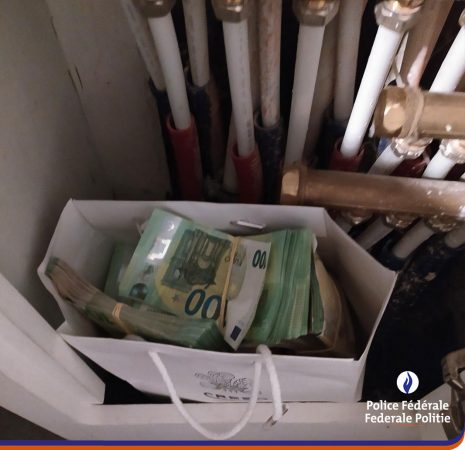 Shkatërrohet banda shqiptare e kokainës në Belgjikë, 64 persona të arrestuar FColbJ3XIAc9Zfe 465x450 1