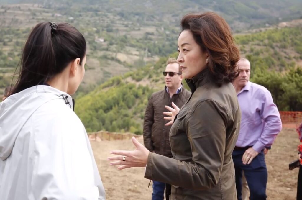 Projekti për hidrocentralin e Skavicës/ Ambasada e SHBA në Shqipëri ndan pamjet: Ditë historike, sa rrugë të gjatë kemi bërë! Kim