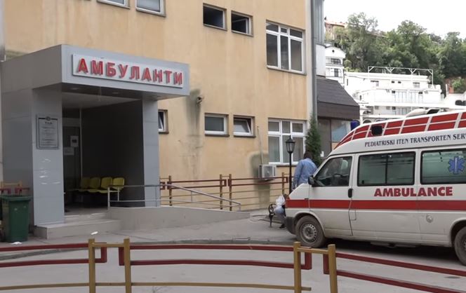 Humb betejën me koronavirusin 17-vjeçarja në Maqedoninë e Veriut Maqedoni